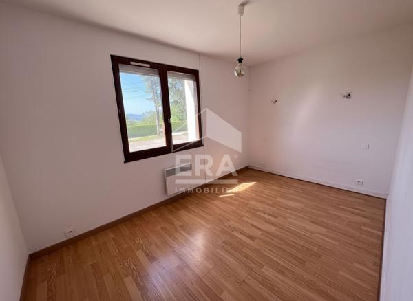 T3 61 m² plain-pied avec extérieur et parking