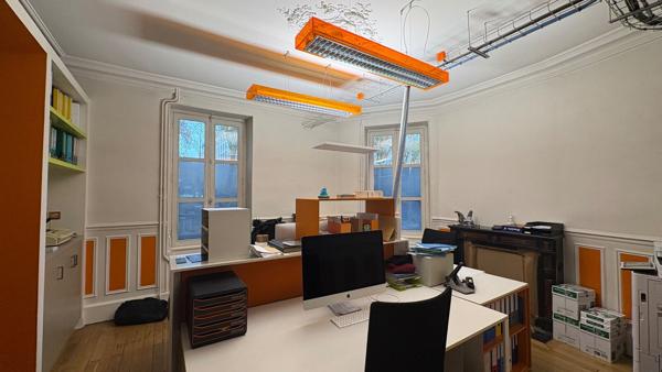 Bureaux de caractère A VENDRE - Proche quartier Saint-Euverte / Théâtre d'Orléans