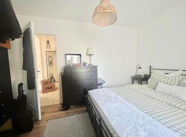 VIARMES_T2 de 35,5 m² avec cour et parking