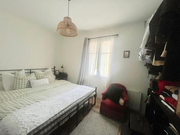 VIARMES_T2 de 35,5 m² avec cour et parking