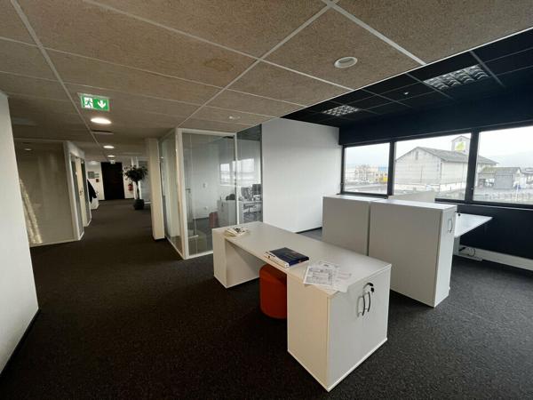BUREAUX à LOUER de 690 m²