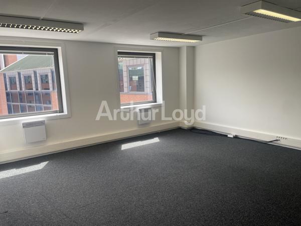 Bureaux à louer à Arras centre avec parking souterrain proche gare TGV