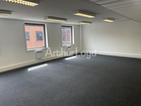 Bureaux à louer à Arras centre avec parking souterrain proche gare TGV