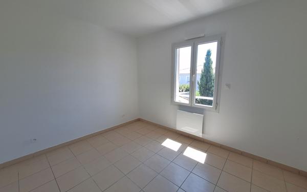 Maison à vendre    4 pièces •  Médis