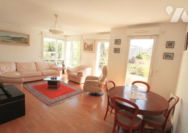 SCEAUX - A 2 PAS DU RER SCEAUX, AU COEUR D'UN QUARTIER PAVILLONAIRE