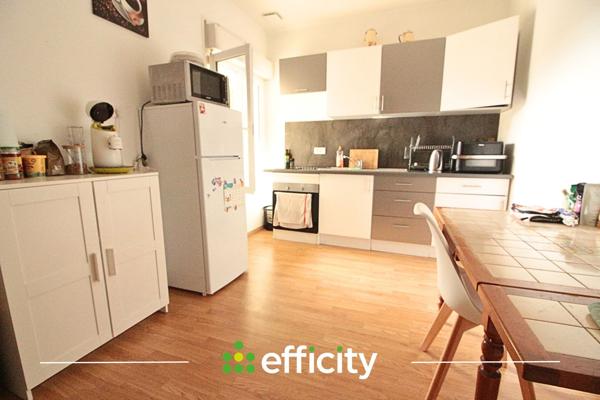 Immeuble
         16 pièces
        - 587 m² Bien prestige 1 265 000 € *