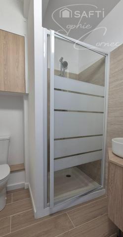 Studio en rez-de-chaussée avec parking privé