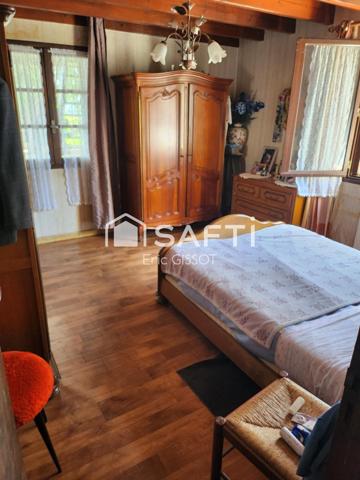 Maison T4 avec dépendances et beau terrain.