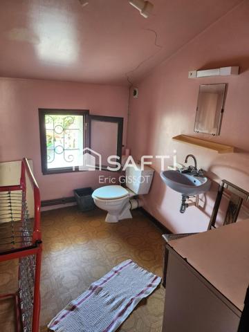 Maison T4 avec dépendances et beau terrain.