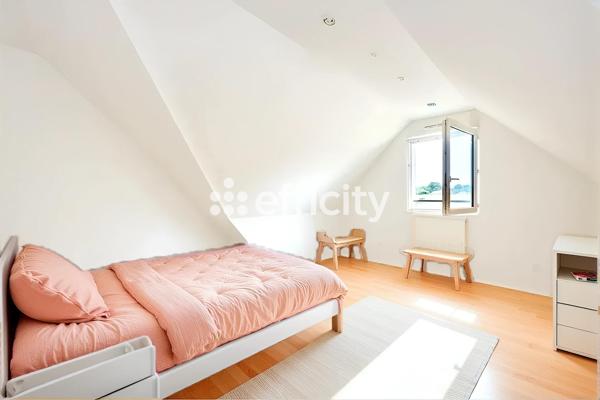 Maison 5 pièces - 90 m² Exclusivité efficity