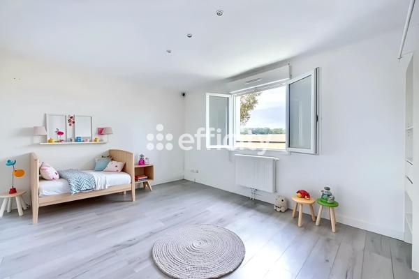 Maison 5 pièces - 90 m² Exclusivité efficity