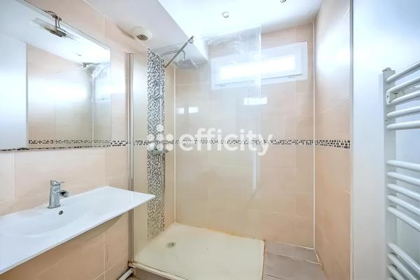 Maison 5 pièces - 90 m² Exclusivité efficity