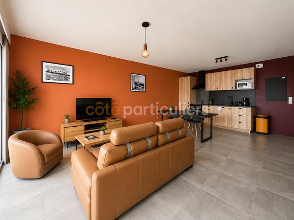 Vente
                Appartement76,81 m² - 3 Pièces -
                    SAINT HILAIRE DE RIEZ (85270)