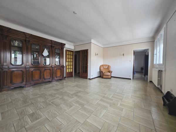 Maison 2 faces avec 3 garages