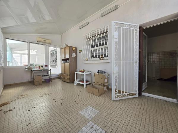 Maison 2 faces avec 3 garages