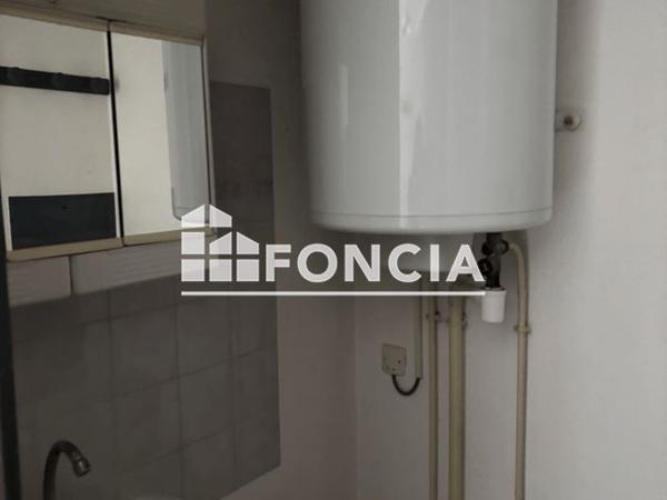 Location Studio 17.7 m² - 31 RUE CLAUDE GENIN Grenoble 38000