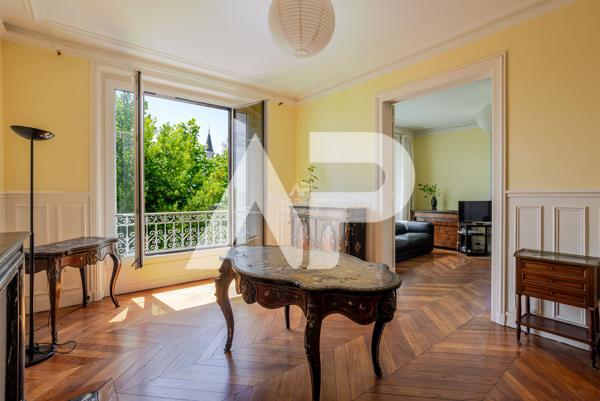 BRANCAS - Maison de caractère au coeur de la Rive Droite 1 850 000 € **  - Référence  682-S