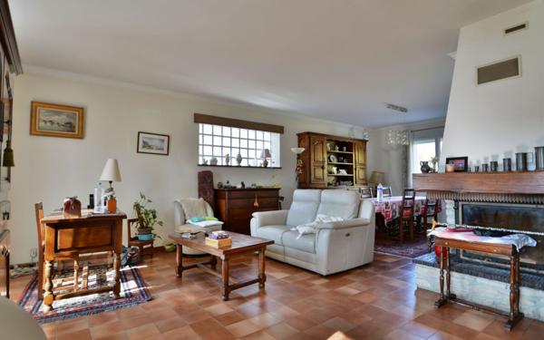 Maison à vendre    7 pièces •  Esbly