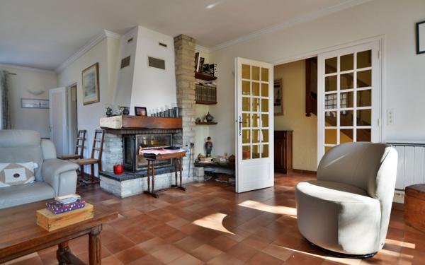 Maison à vendre    7 pièces •  Esbly