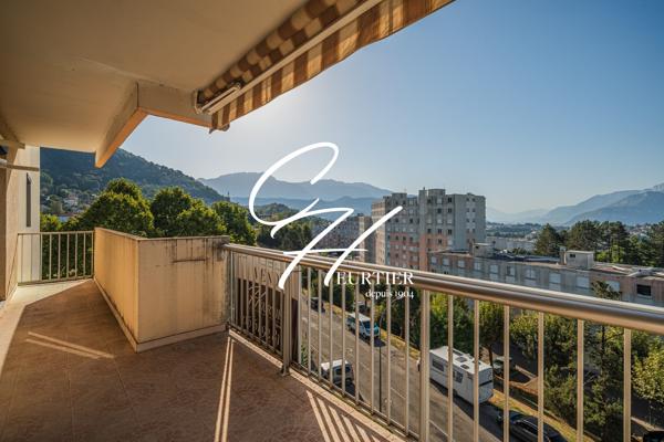 T4 de 88 m² avec vue et balcon