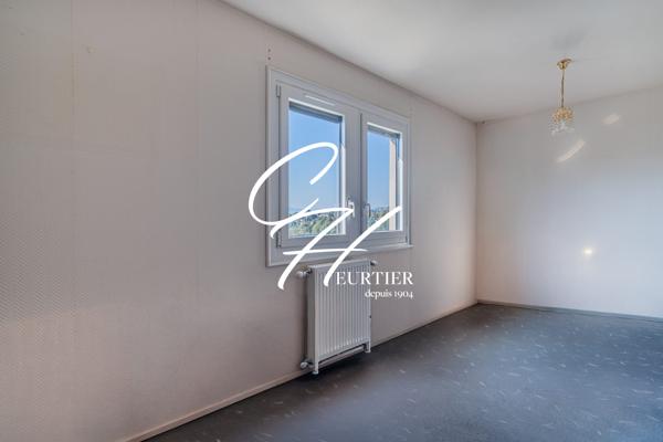 T4 de 88 m² avec vue et balcon