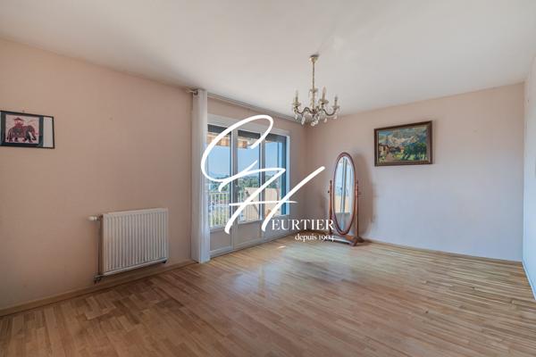 T4 de 88 m² avec vue et balcon