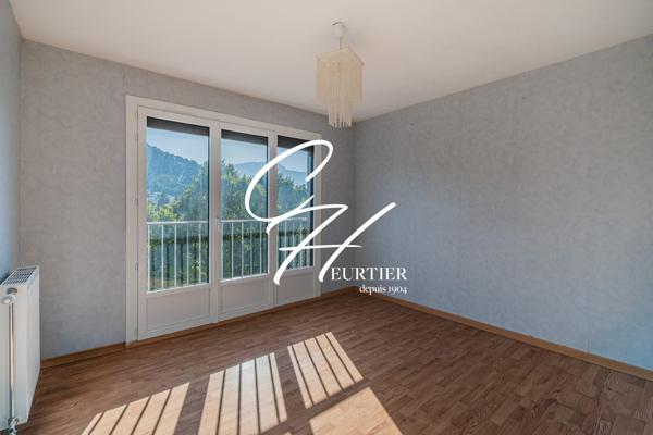 T4 de 88 m² avec vue et balcon