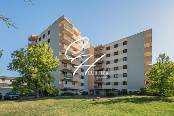 T4 de 88 m² avec vue et balcon