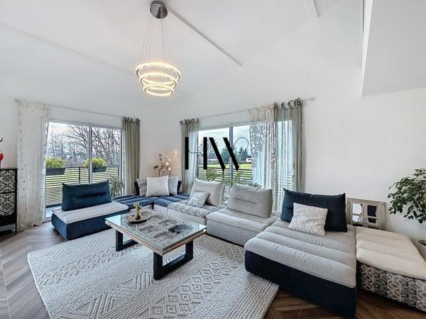 Maison de standing à vendre 14 pièces - 437 m2 - ANTHY SUR LEMAN (74)