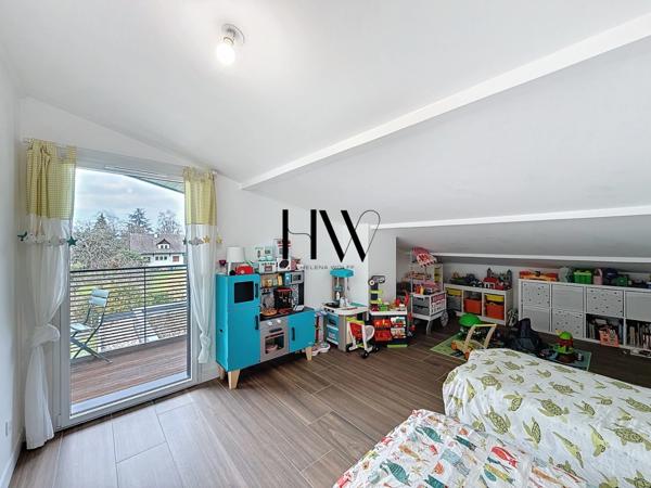 Maison de standing à vendre 14 pièces - 437 m2 - ANTHY SUR LEMAN (74)