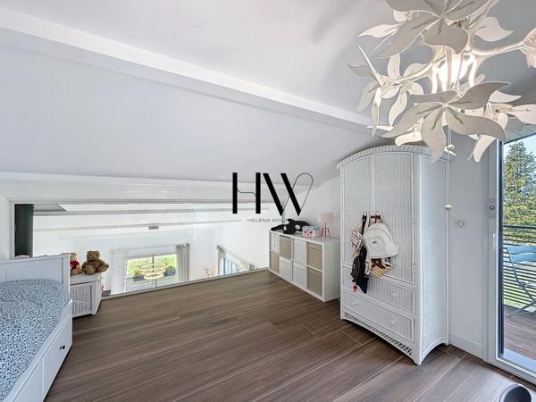 Maison de standing à vendre 14 pièces - 437 m2 - ANTHY SUR LEMAN (74)