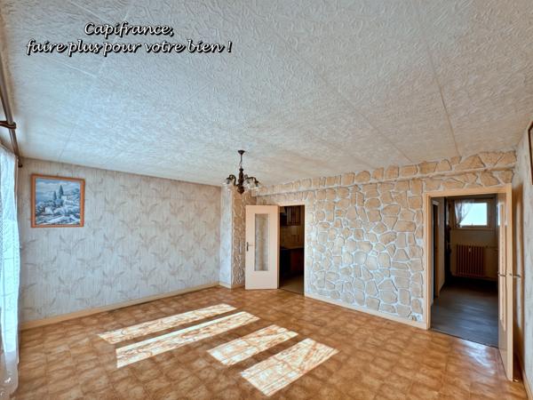 A VENDRE LA CLAYETTE (71) Appartement T4, 63 m², 3 chambres