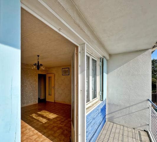 A VENDRE LA CLAYETTE (71) Appartement T4, 63 m², 3 chambres