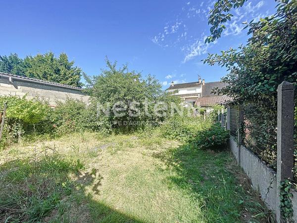 MAISON A VENDRE A MORANGIS, SECTEUR PAVILLONNAIRE PROCHE DE LA PLACE DE L'AVENIR, DES COMMERCES ET DU BUS 299, 492, 399.