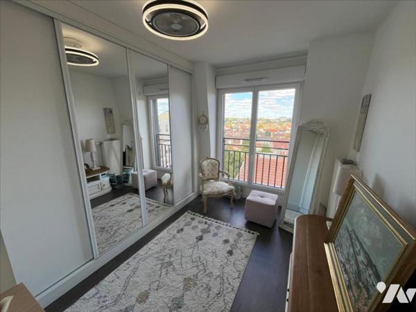 MAGNIFIQUE APPARTEMENT T4 AVEC TERRASSE CENTRE VILLE AULNAY-SOUS-BOIS