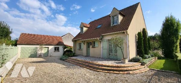 BEAU PAVILLON DANS PROVINS