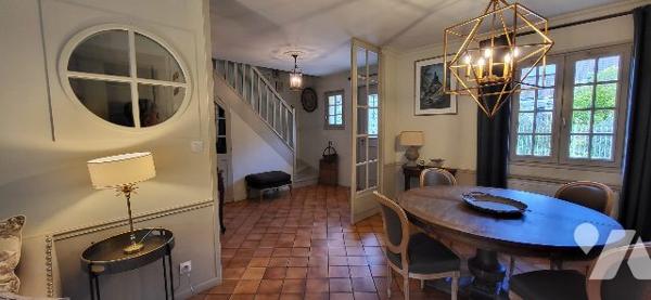 BEAU PAVILLON DANS PROVINS