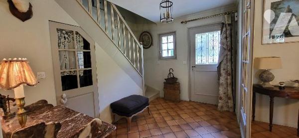 BEAU PAVILLON DANS PROVINS