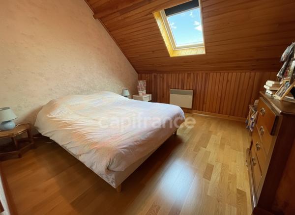 MAISON INDIVIDUELLE 4 CHAMBRES ET 3 GARAGES