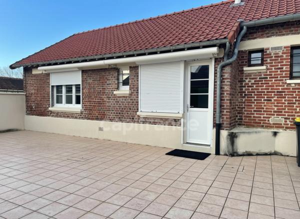 MAISON INDIVIDUELLE 4 CHAMBRES ET 3 GARAGES