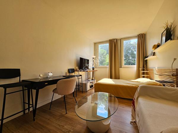 Puteaux : Appartement de 24m² avec Cave