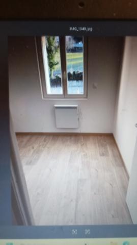 Yenne (73170) 10 MINUTES DE YENNE MAISON DE TYPE 3 SUR 470 M² ENVIRON DE TERRAIN