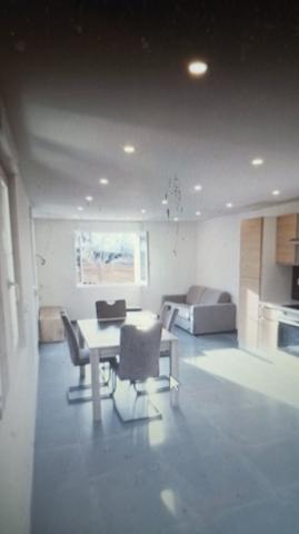 Yenne (73170) 10 MINUTES DE YENNE MAISON DE TYPE 3 SUR 470 M² ENVIRON DE TERRAIN