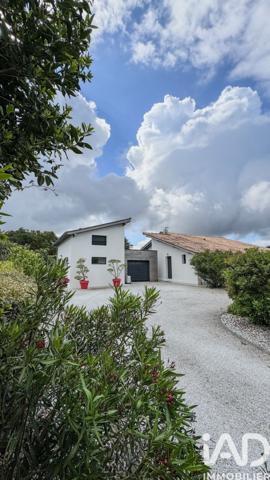 Maison à vendre 8 pièces 198 m² Anglet