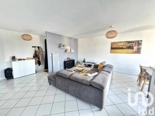 Appartement 3 pièces de 70 m² à Olivet (45160)
