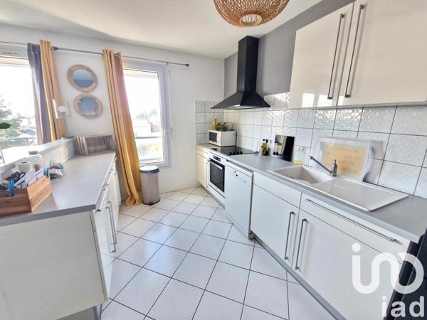 Appartement 3 pièces de 70 m² à Olivet (45160)