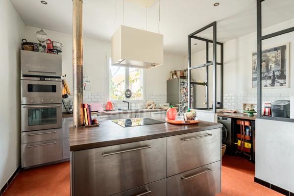 Maison à vendre 7 pièces LA CIOTAT CLOS DES PLAGES (13) TERRAIN 900 m2 Piscine