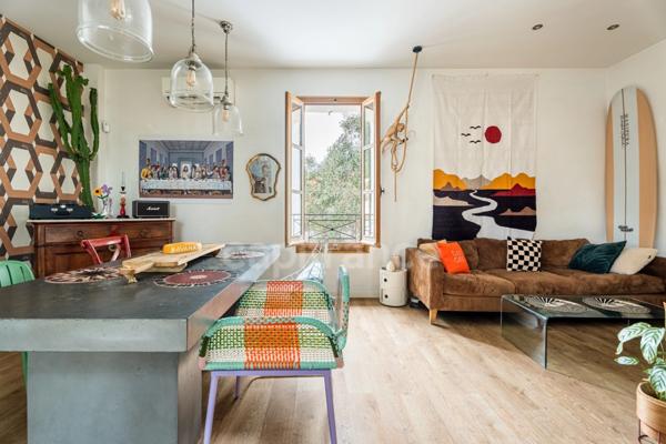 Maison à vendre 7 pièces LA CIOTAT CLOS DES PLAGES (13) TERRAIN 900 m2 Piscine