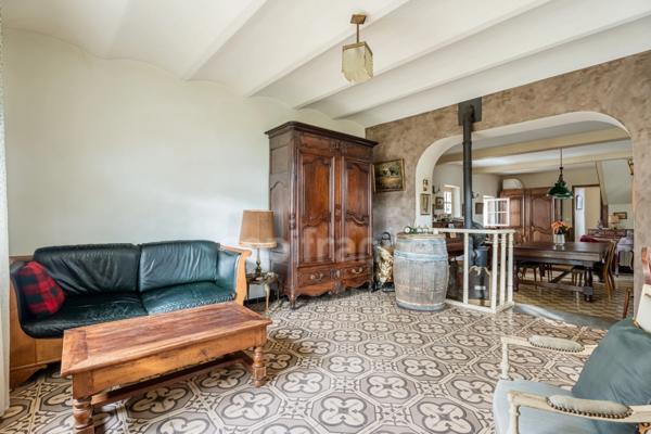 Maison à vendre 7 pièces LA CIOTAT CLOS DES PLAGES (13) TERRAIN 900 m2 Piscine