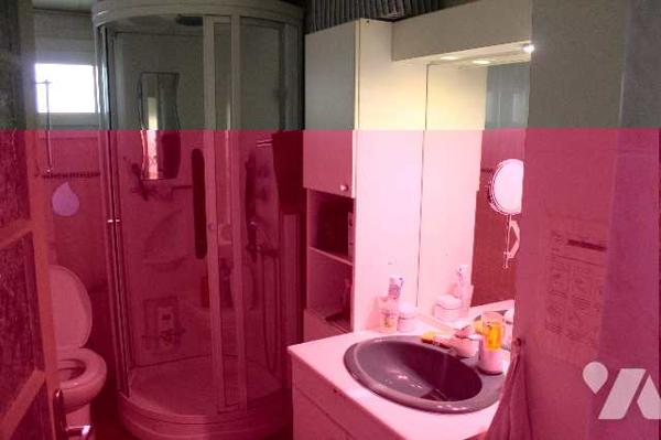 Maison d'habitation avec piscine